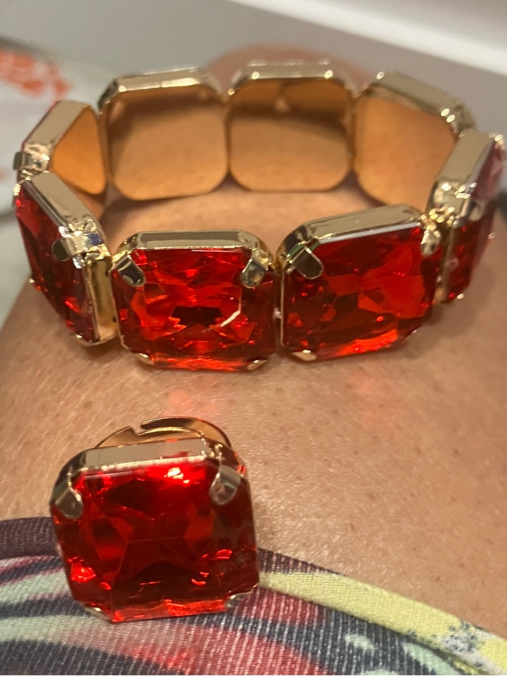 Gold-Setting Red Crystal Stretch Bracelet and Clip-On Earring Set